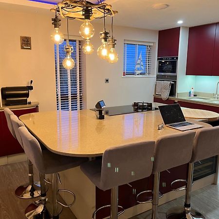 3 Bedroom Deganwy Sea View Beach House Ll31 Экстерьер фото