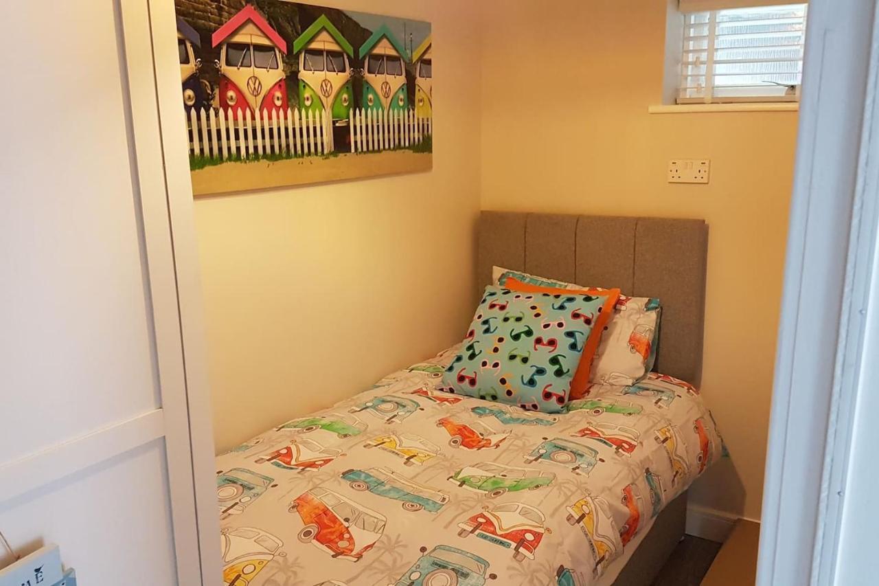3 Bedroom Deganwy Sea View Beach House Ll31 Экстерьер фото