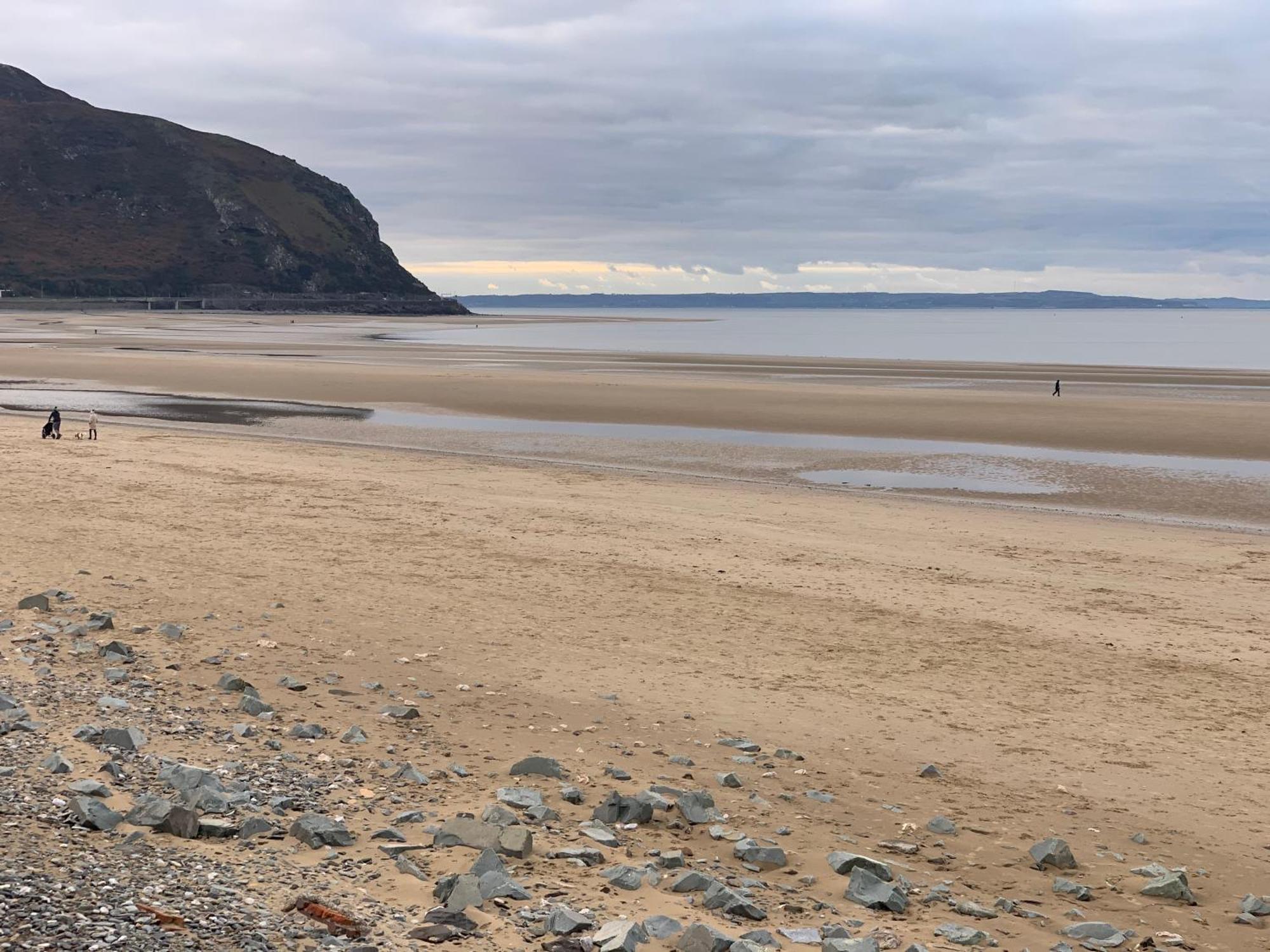 3 Bedroom Deganwy Sea View Beach House Ll31 Экстерьер фото